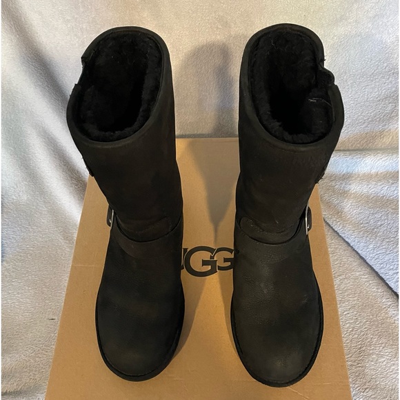 UGG Sutter Boots - Picture 2 of 8